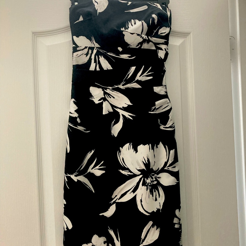 White House Black Market Strapless Dress